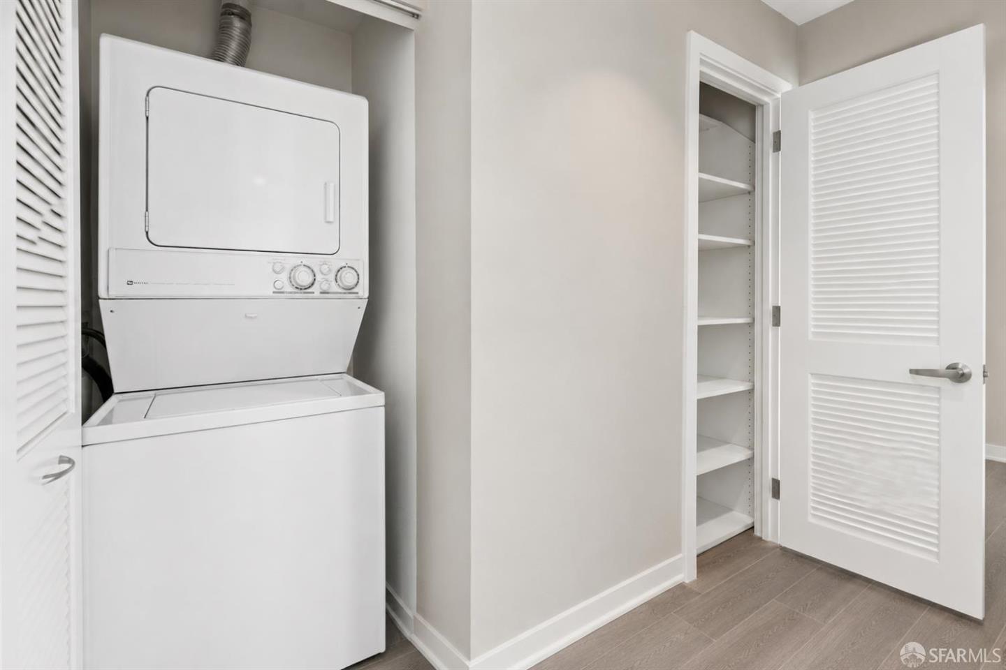 250 King Street #1208 — photo 16