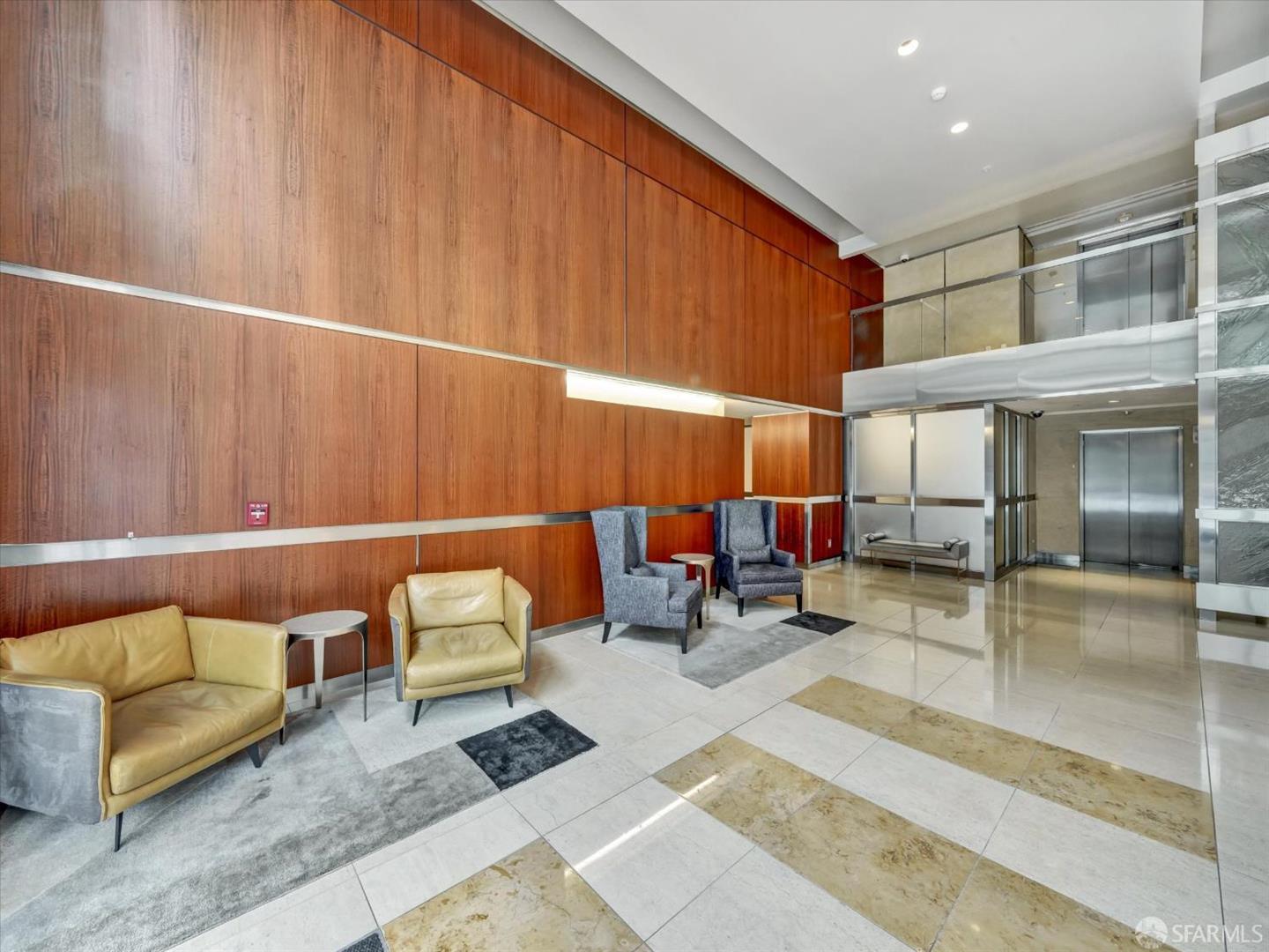 400 Beale Street #1702
