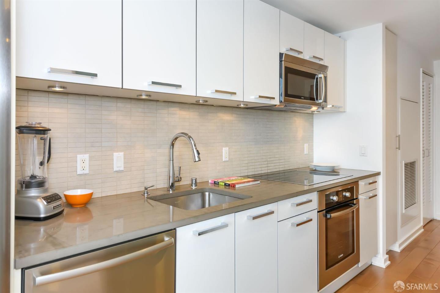 1 Hawthorne Street #8F — photo 11