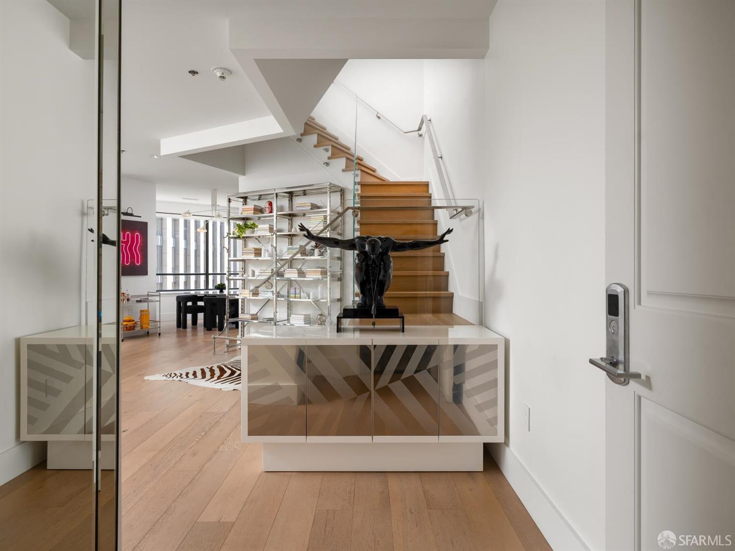 690 Market Street #905 — photo 2