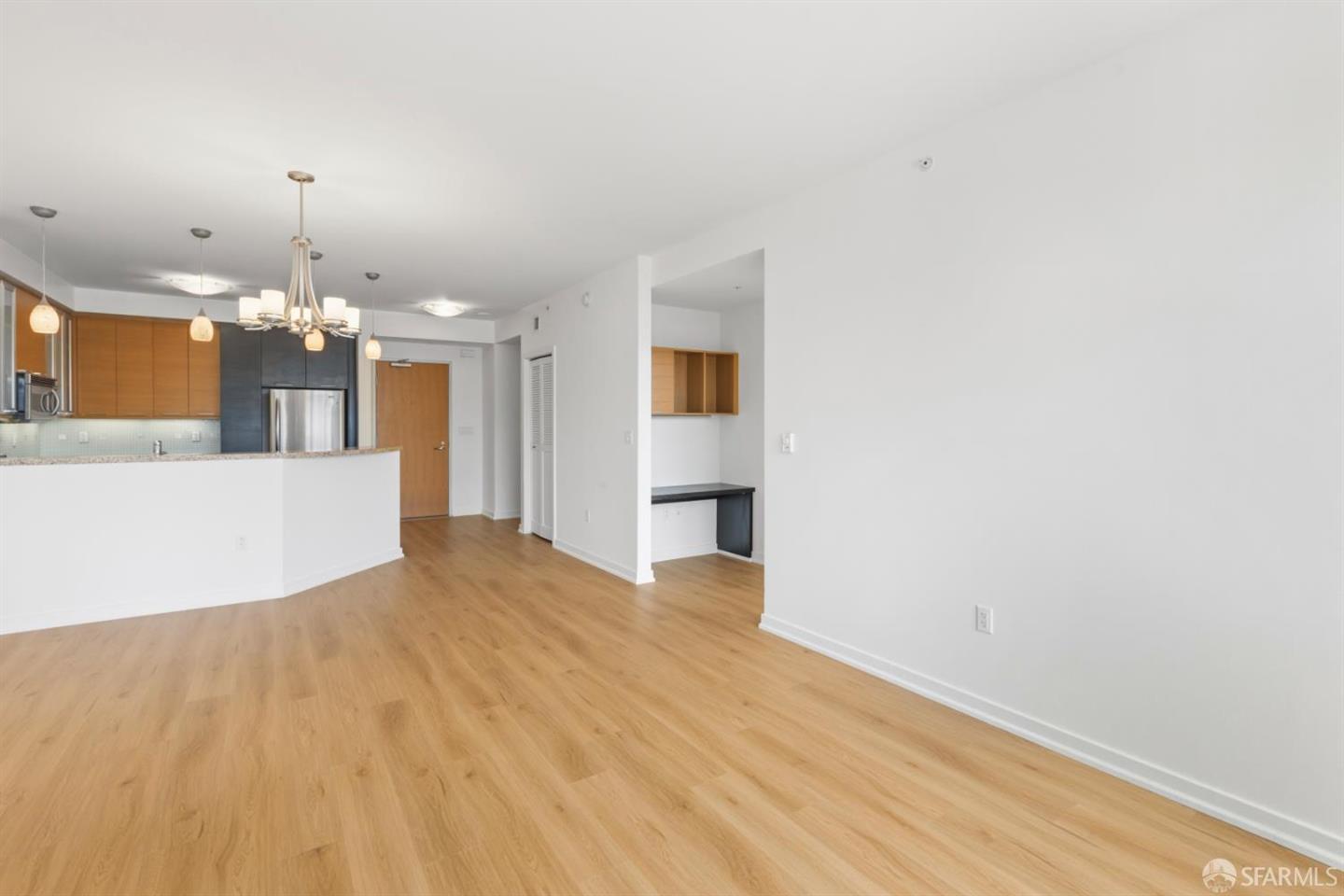 170 King Street #1027 — photo 2