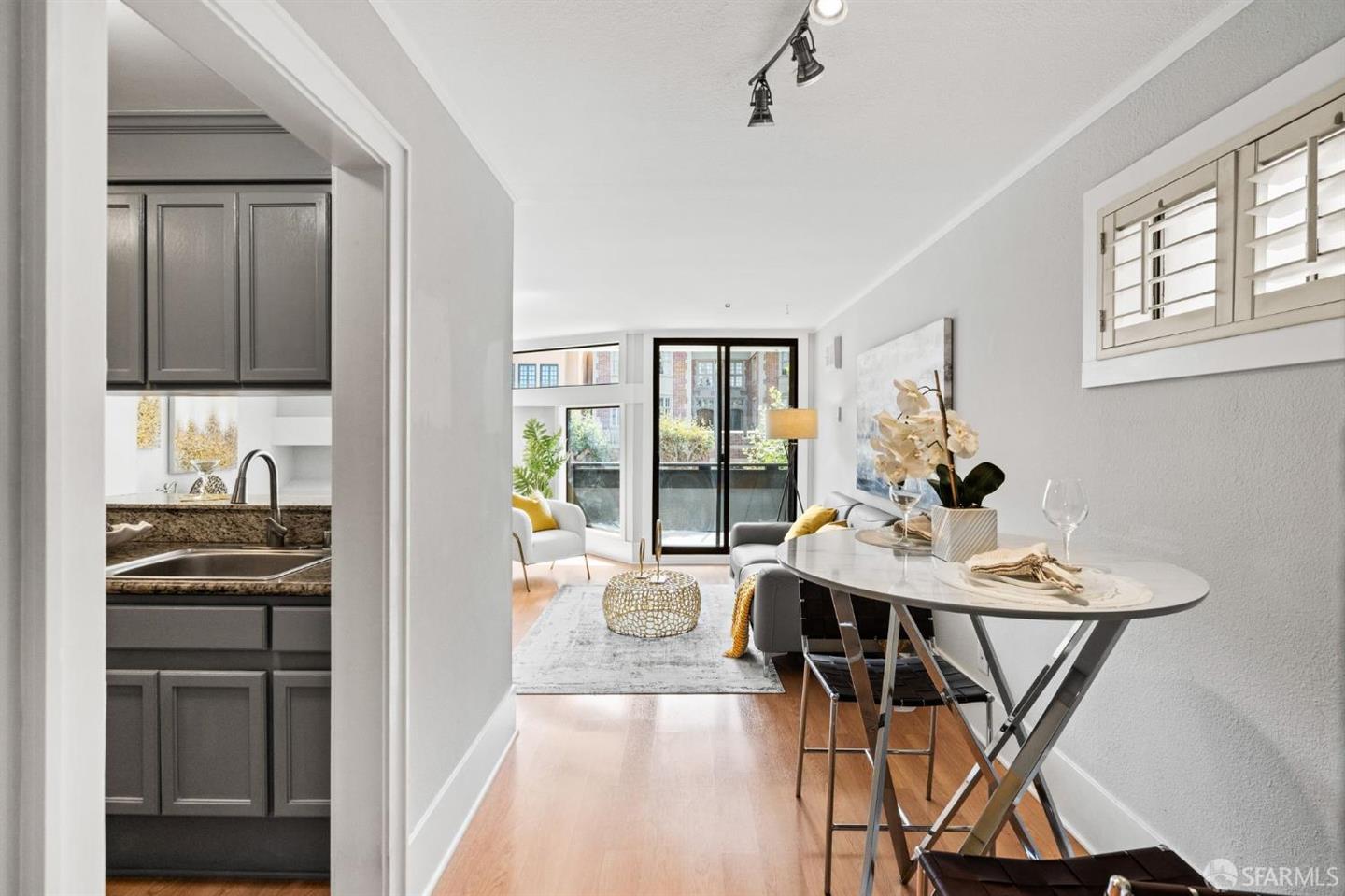 1818 Broadway Street #201 — photo 10