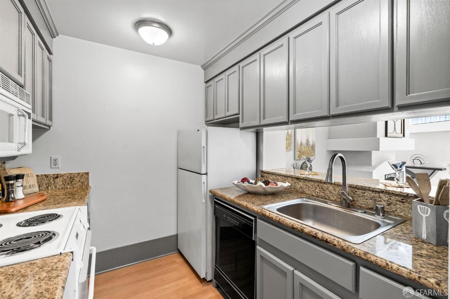 1818 Broadway Street #201 — photo 14