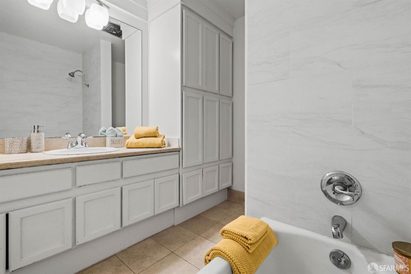 1818 Broadway Street #201 — photo 19