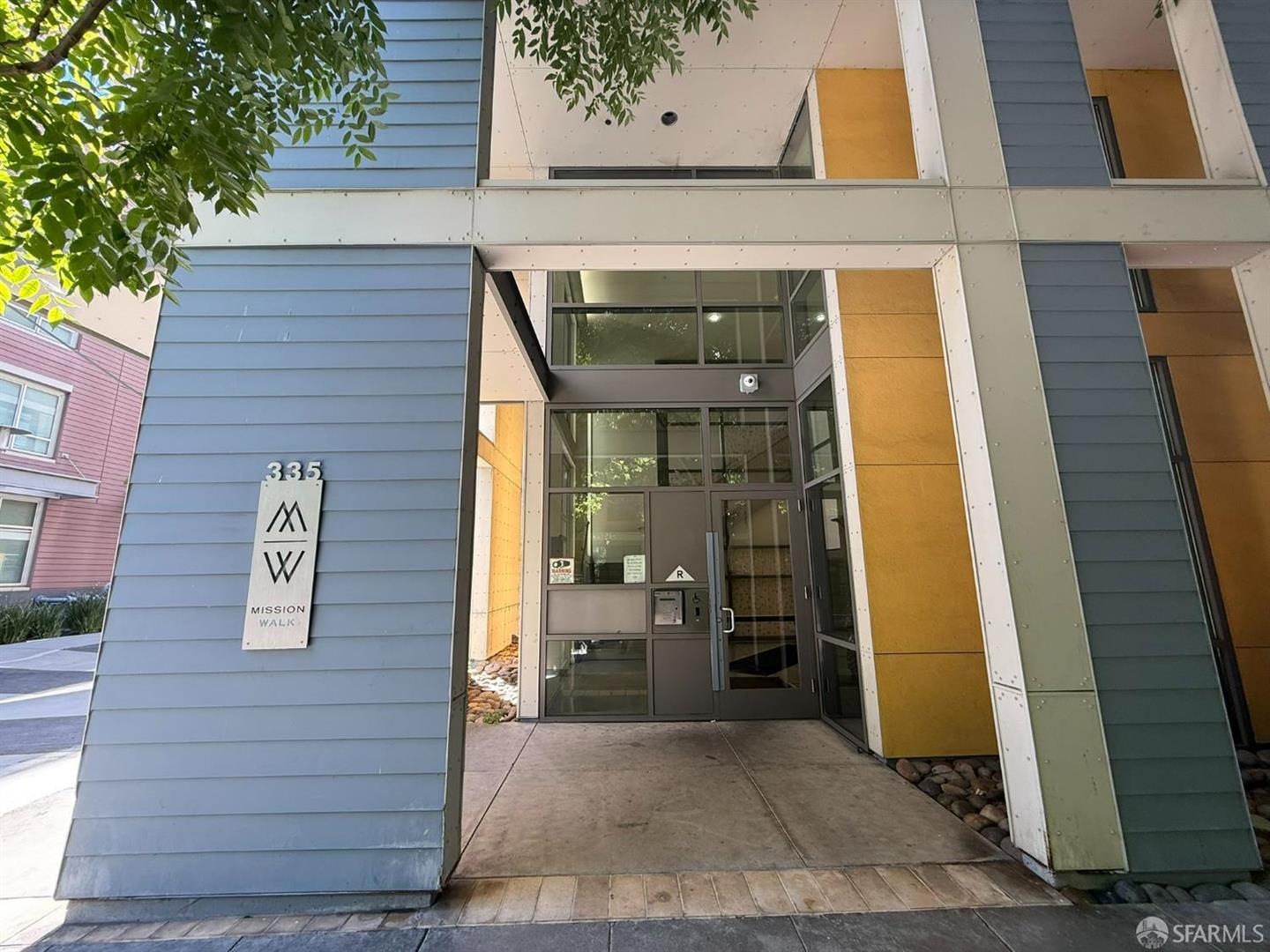 335 Berry Street #407