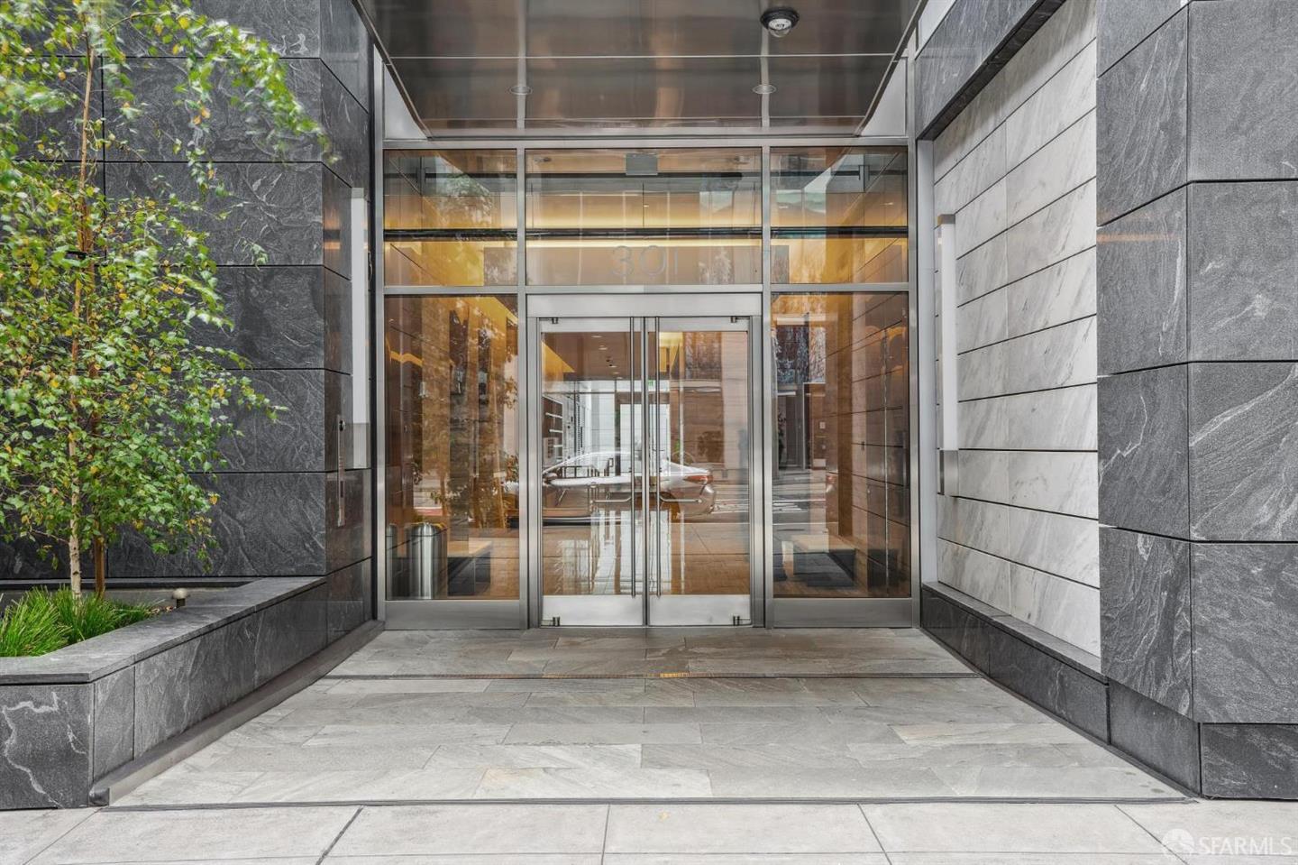 301 Mission Street #12D