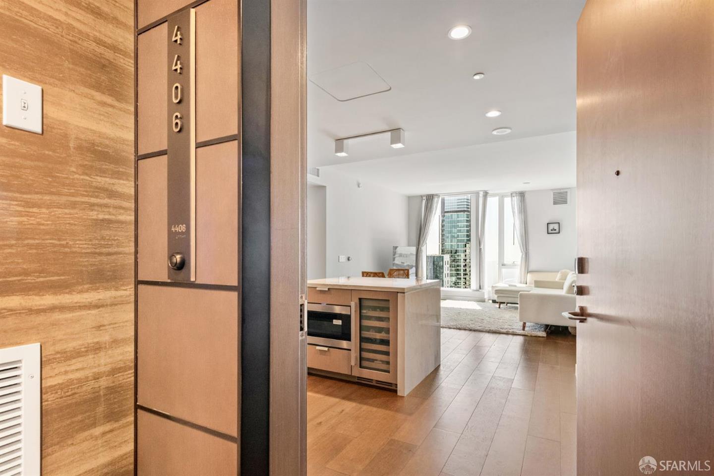 488 Folsom Street #4406 — photo 2