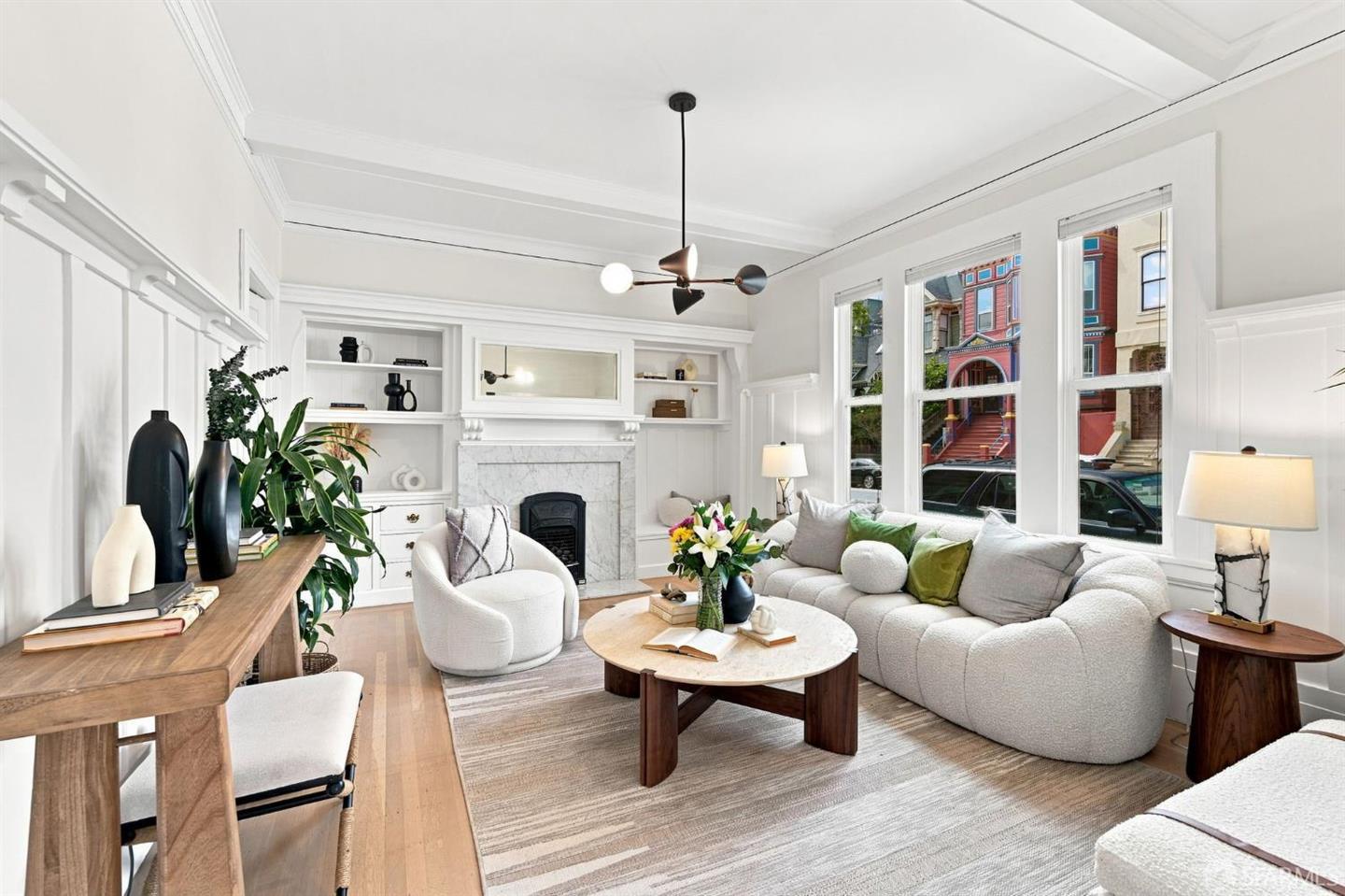 747 Lyon Street #2