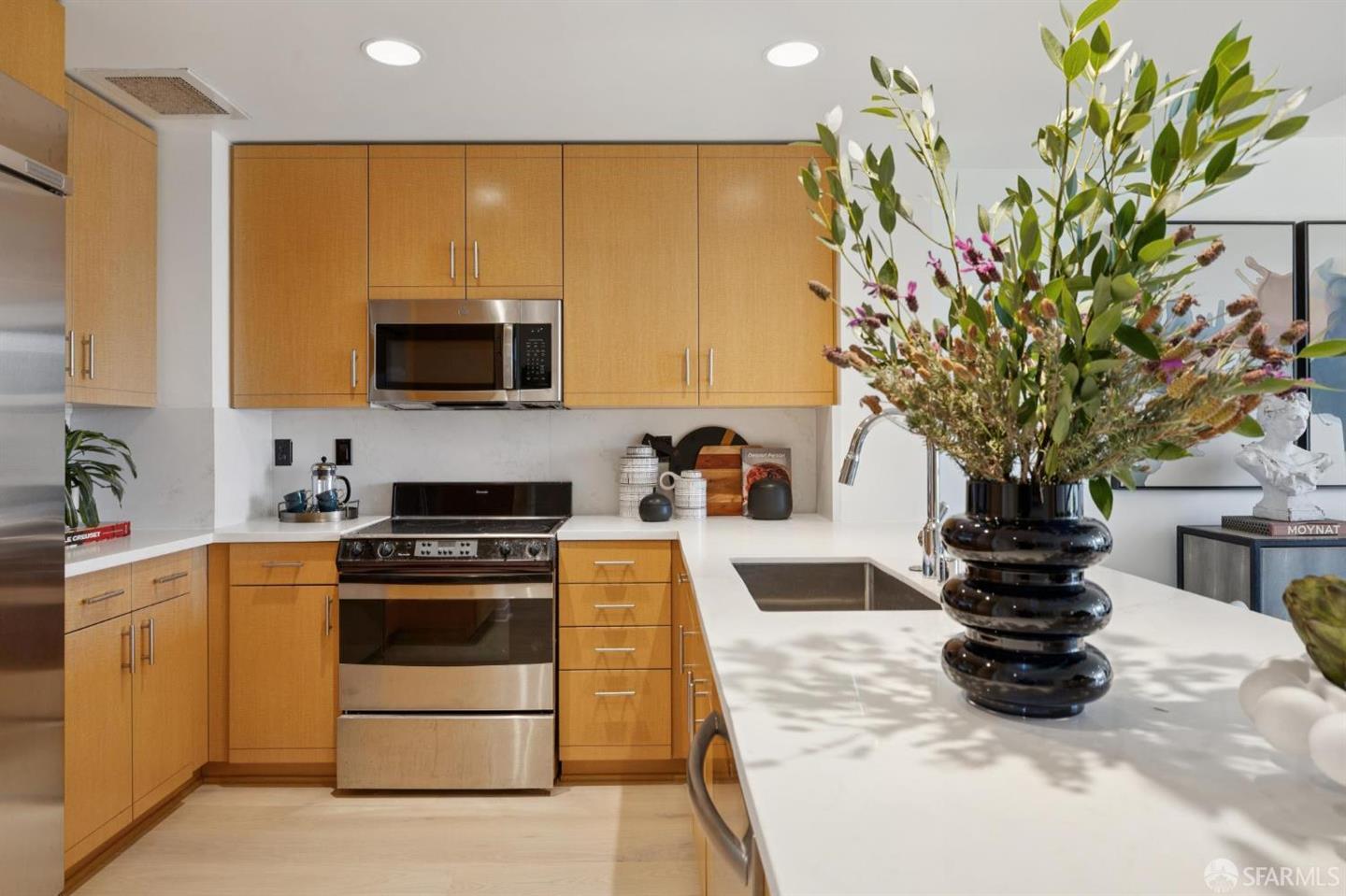 255 Berry Street #507 — photo 4
