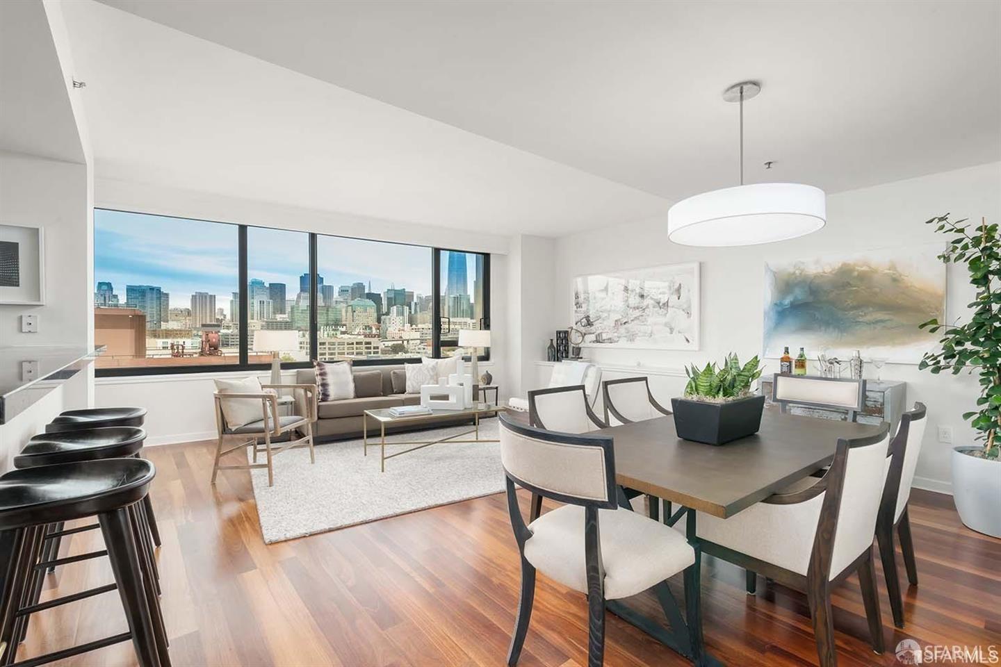 260 King Street #1005