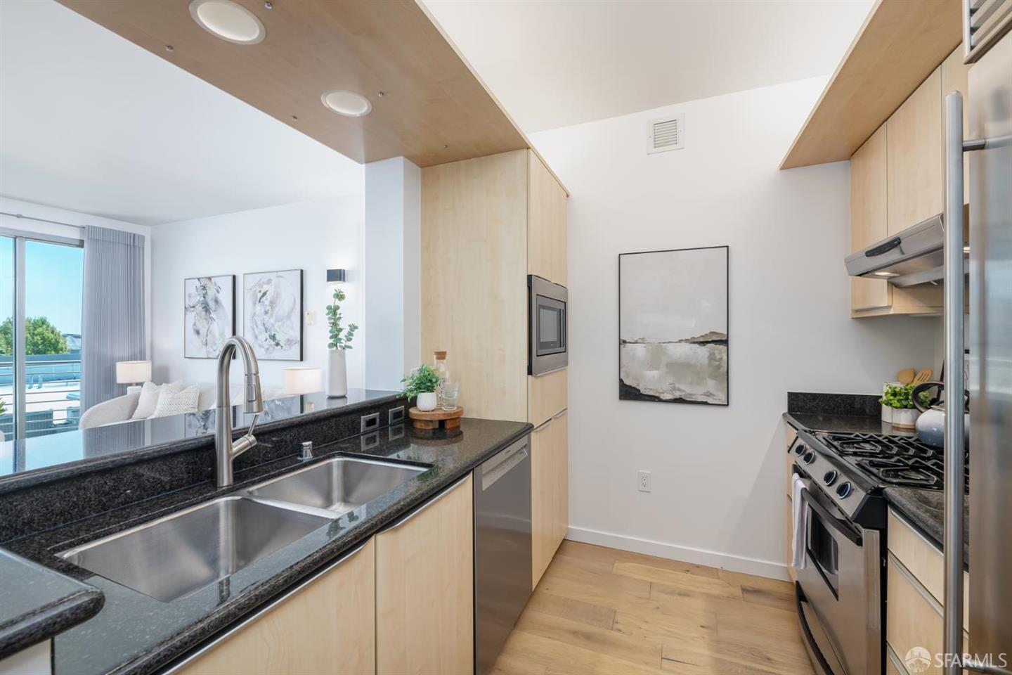 219 Brannan Street #5H — photo 9