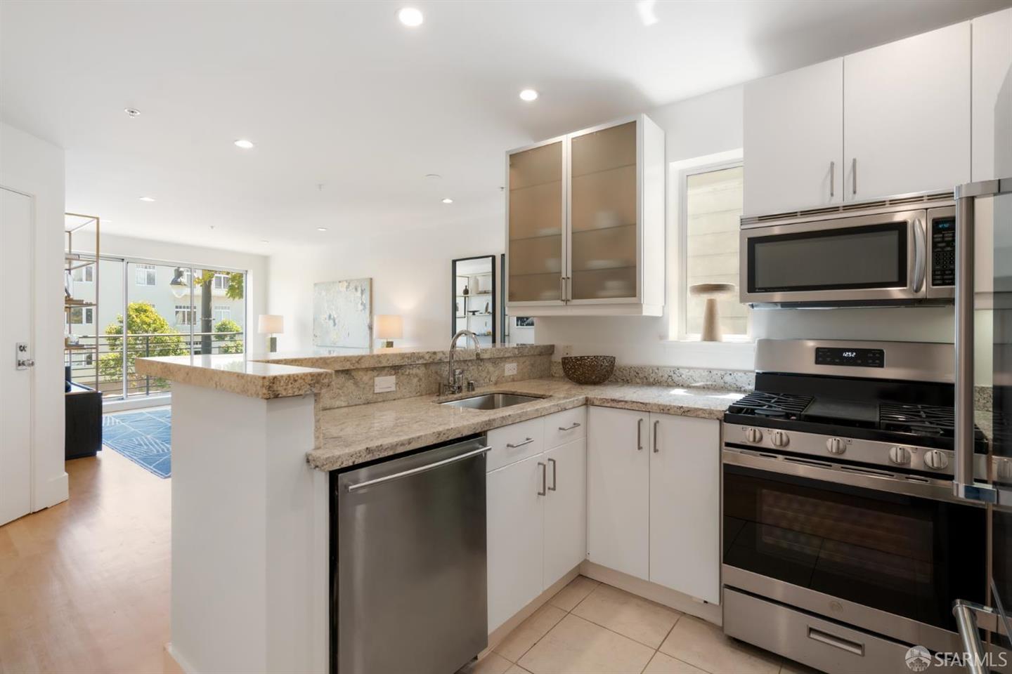 2315 Van Ness Avenue #3 — photo 8