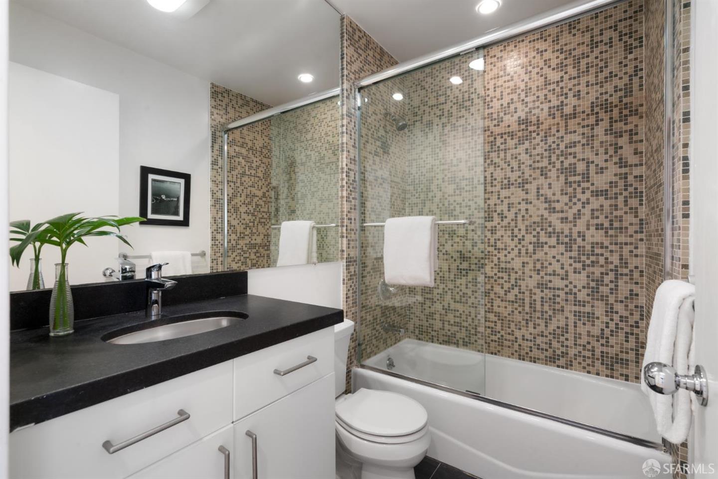 2315 Van Ness Avenue #3 — photo 14