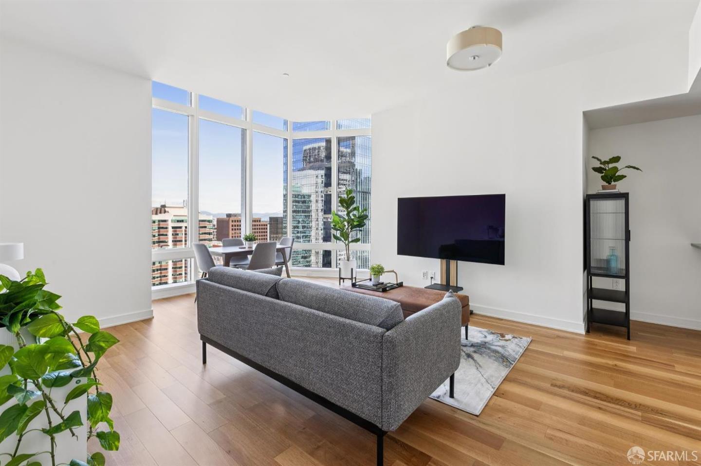 301 Mission Street #25E