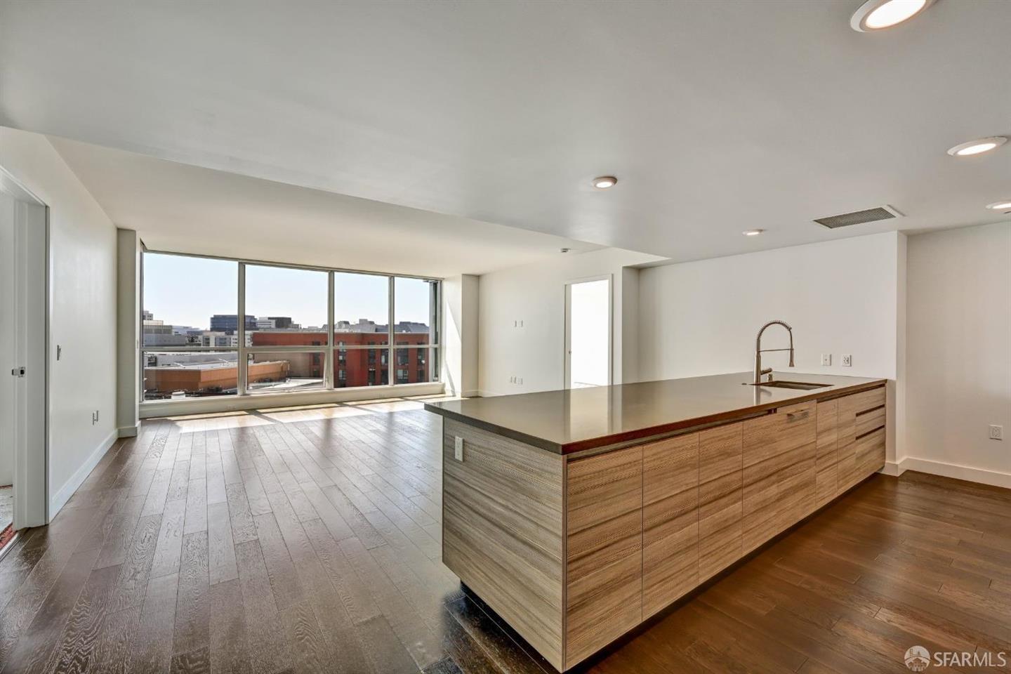 708 Long Bridge Street #908 — photo 4