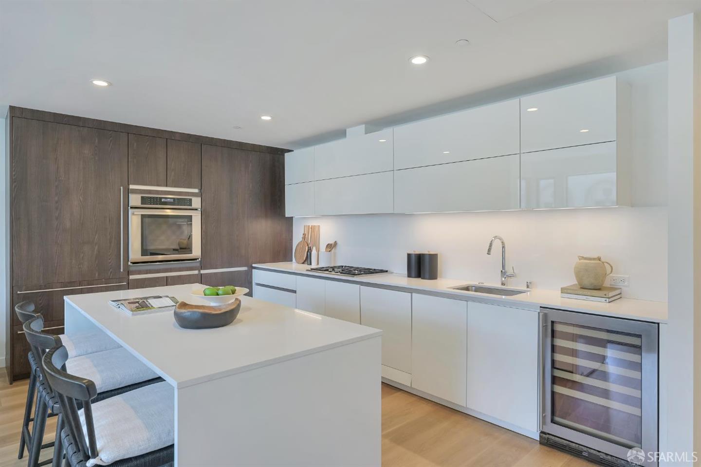1650 Broadway #504 — photo 3