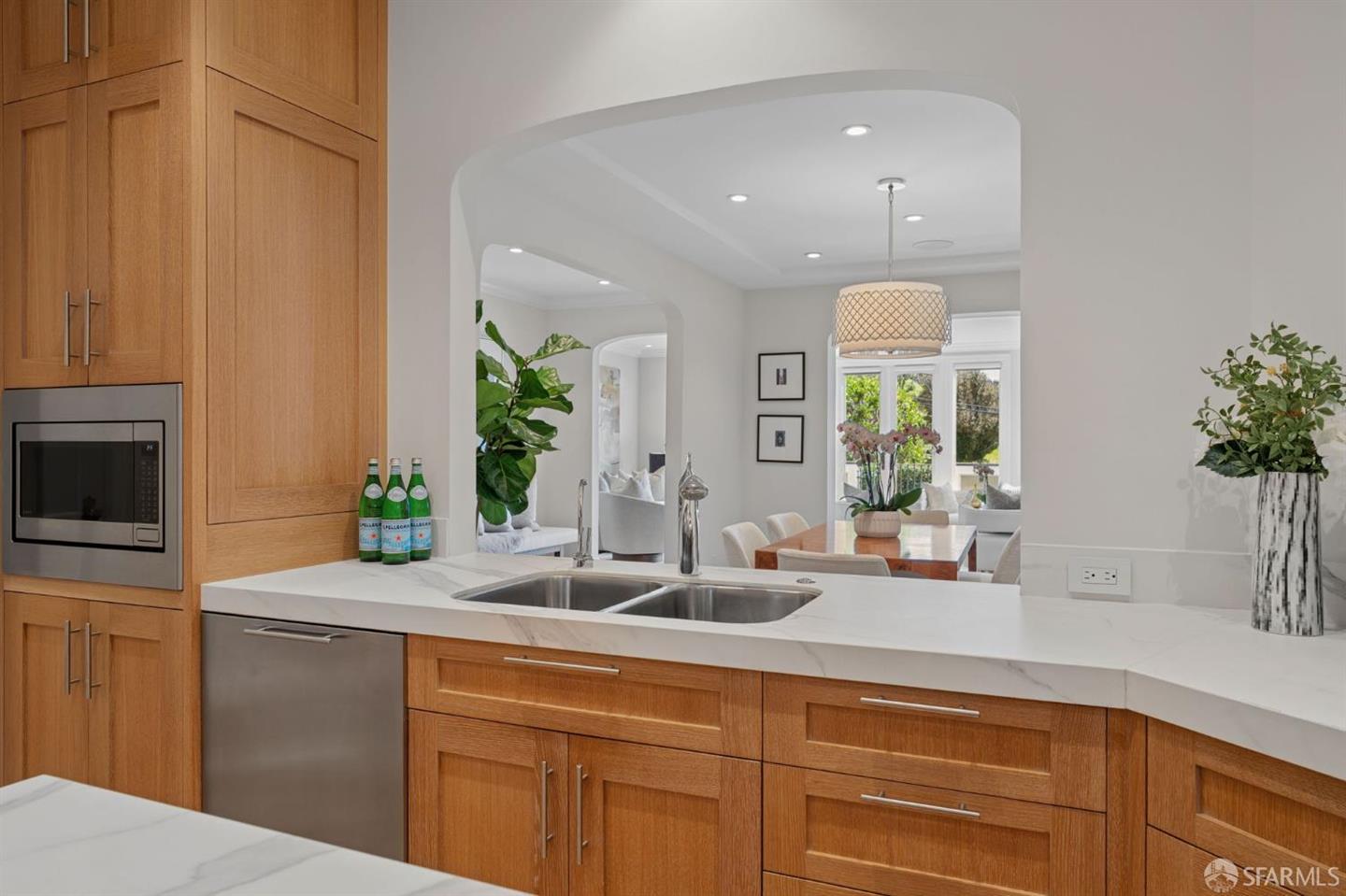 2211 Scott Street — photo 15