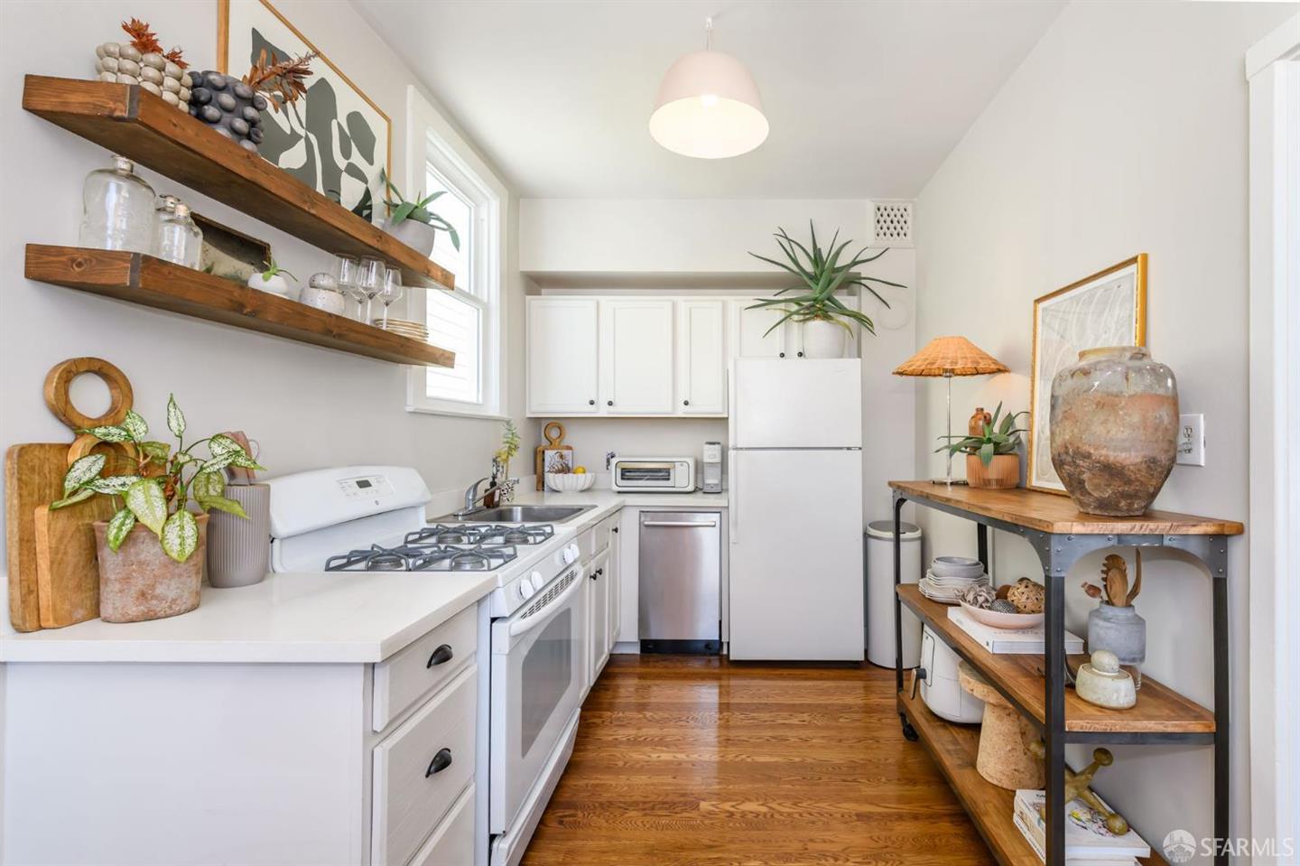 1905 Laguna Street #306 — photo 9