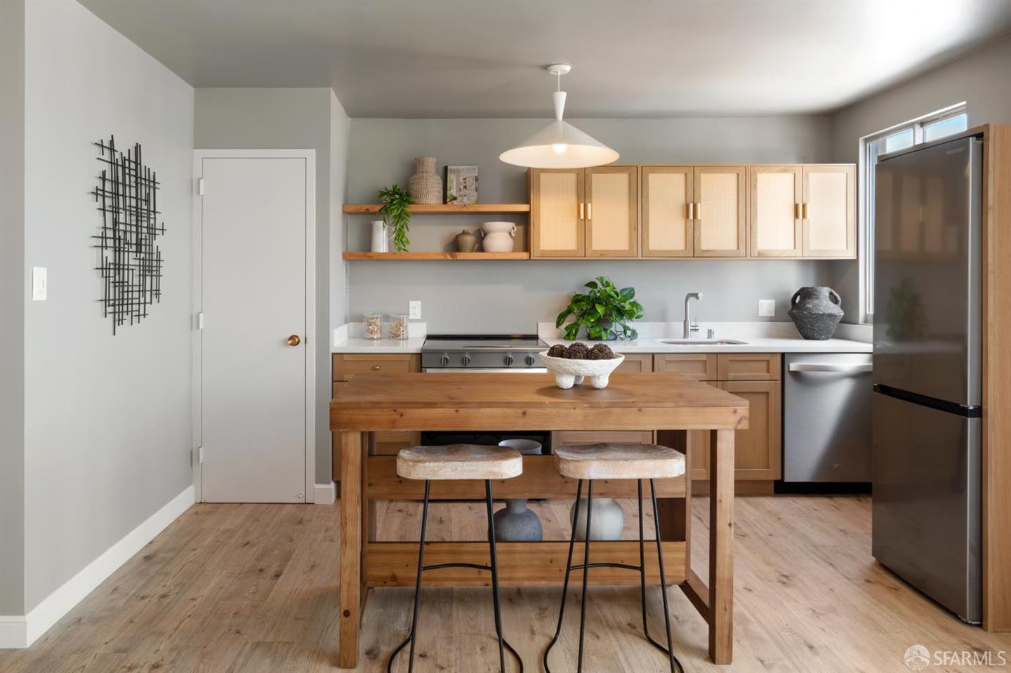 946 Stockton Street #18C — photo 8