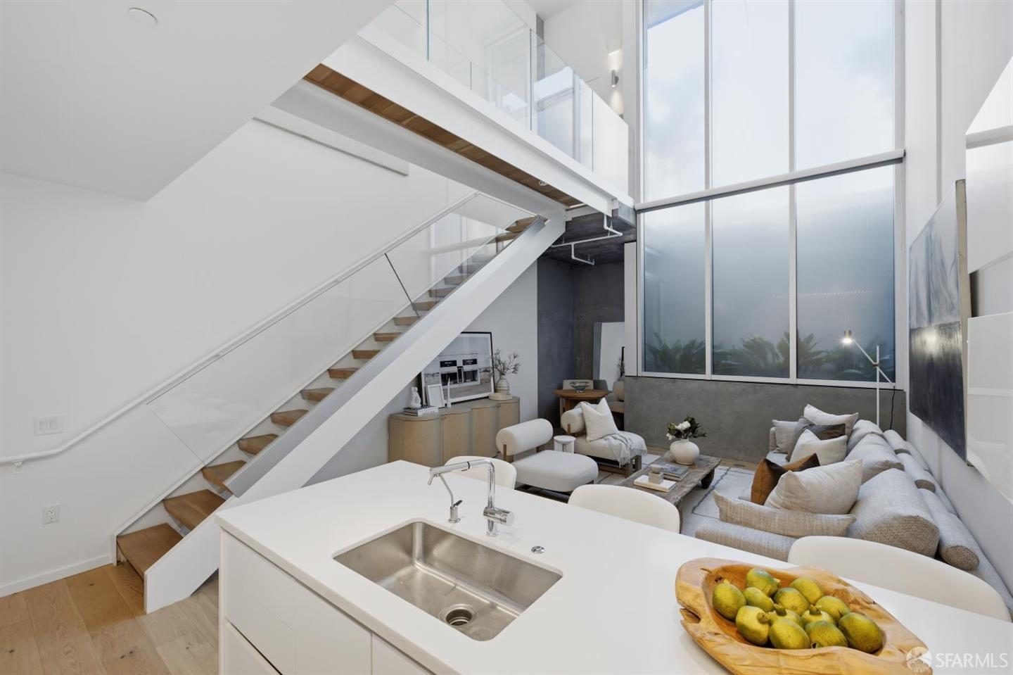 450 Hayes Street #1B